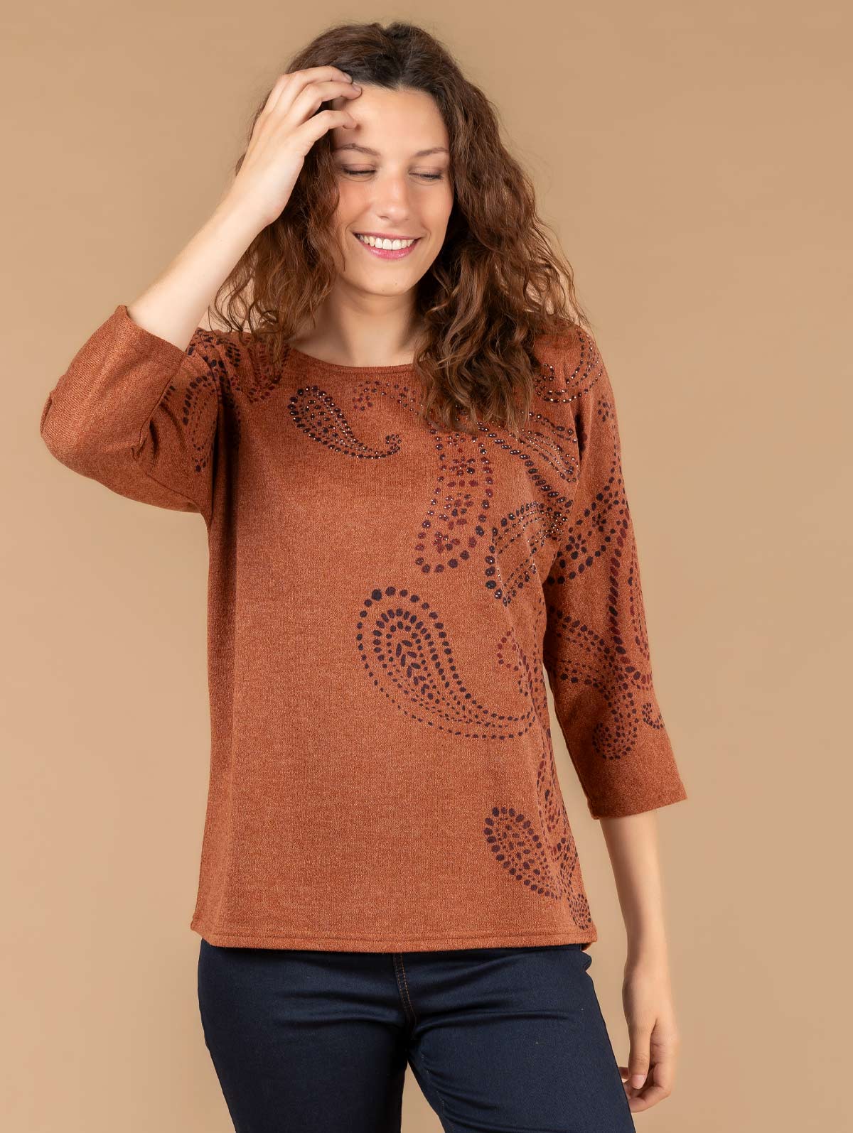 Pull fin femme clous strass fantaisie